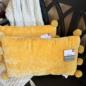 Trueliving set of 2 Mustard Yellow Accent Pillows